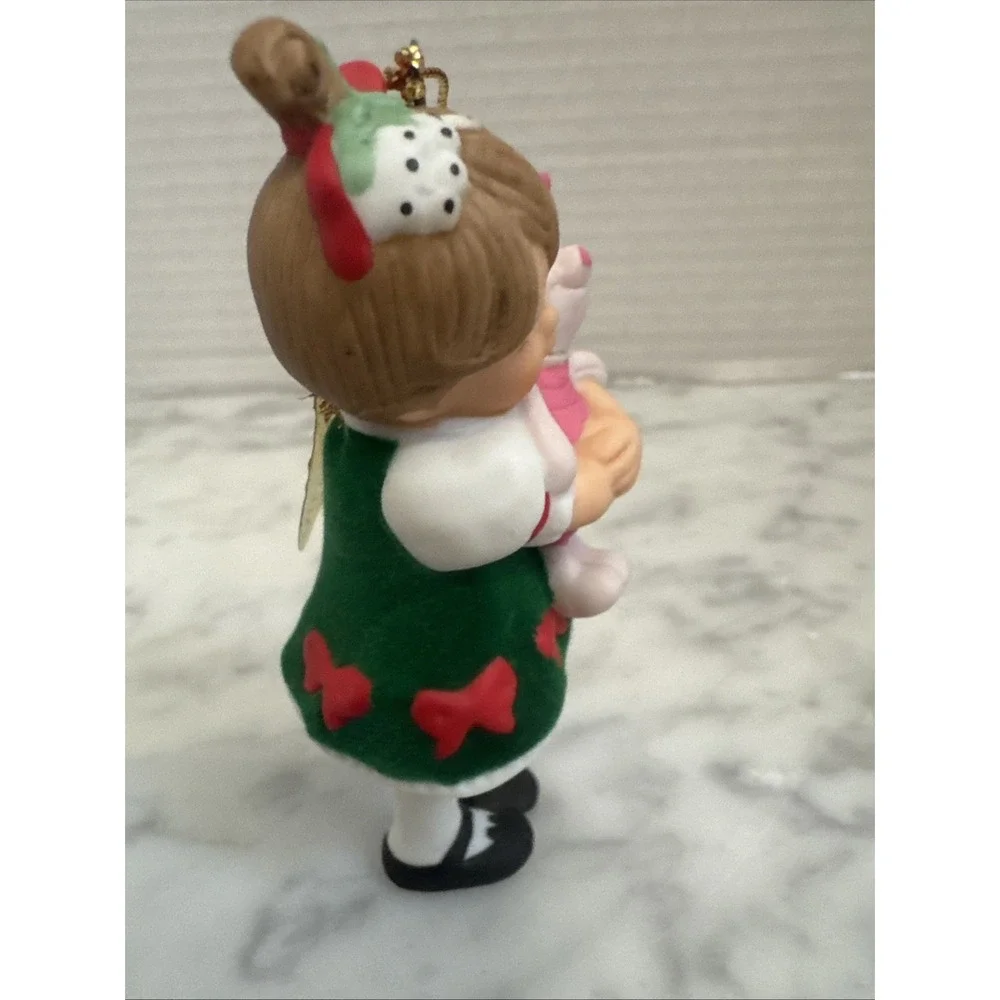 Ashton Drake Ornament Christmas Mistletoe Piglet Disney Vintage Flocked